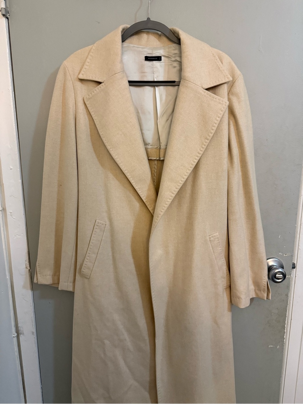 Manrico Long Beige Cashmere Coat
